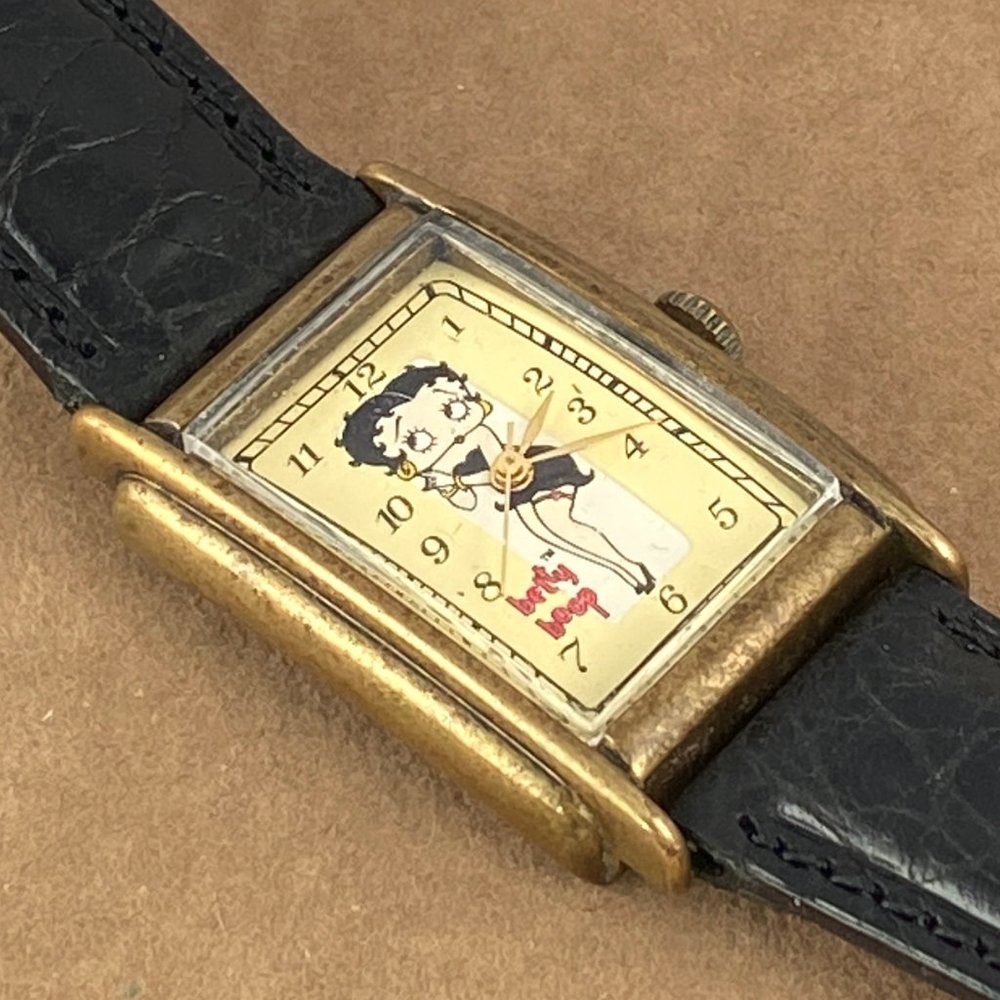 Fossil Betty Boop Gold-Tone Rectangular Watch with Cream Dial and Black Strap - Picture 2 of 7